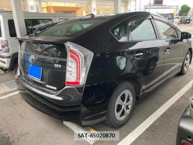 Toyota PRIUS 2013-11 8037737-5