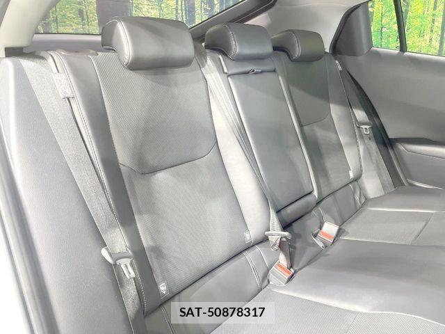 Toyota PRIUS 2023-12 8037640-8