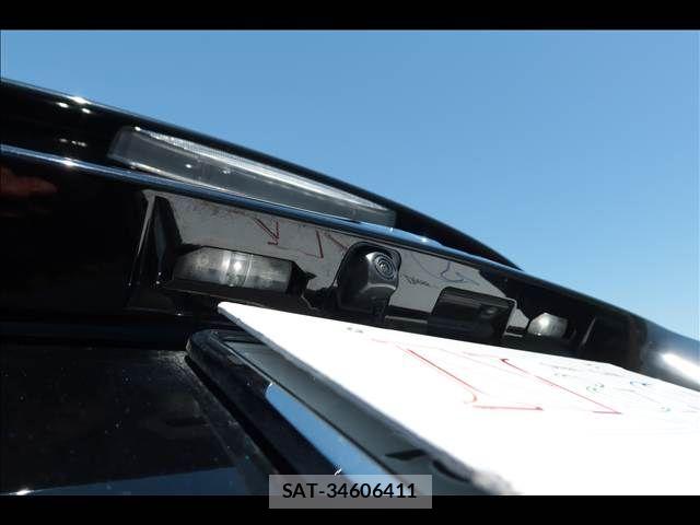 Toyota PRIUS 2020-06 8037662-18