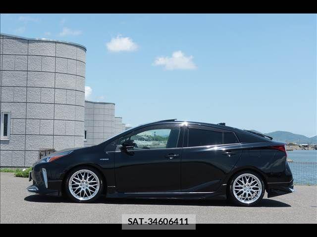 Toyota PRIUS 2020-06 8037662-2