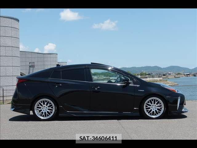 Toyota PRIUS 2020-06 8037662-6