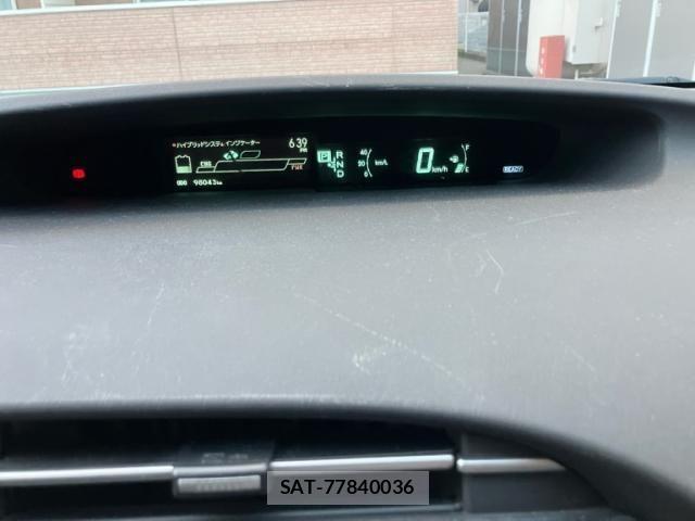 Toyota PRIUS 2013-05 8037721-14