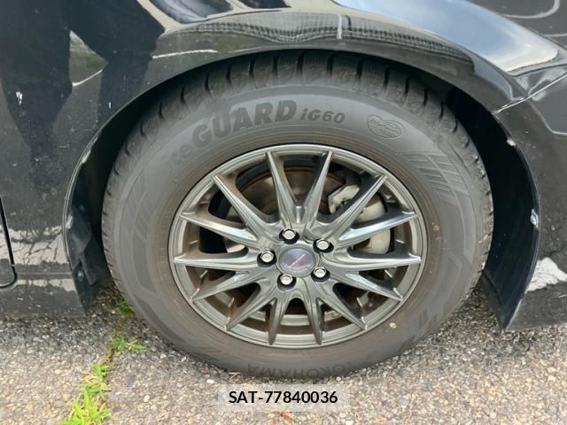 Toyota PRIUS 2013-05 8037721-7