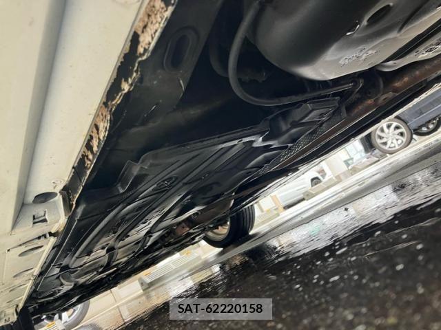 Toyota PRIUS 2009-11 8037745-10