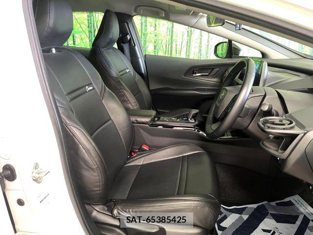 Toyota PRIUS 2023-09 8037651-15