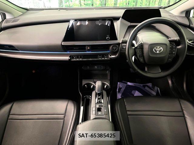 Toyota PRIUS 2023-09 8037651-1
