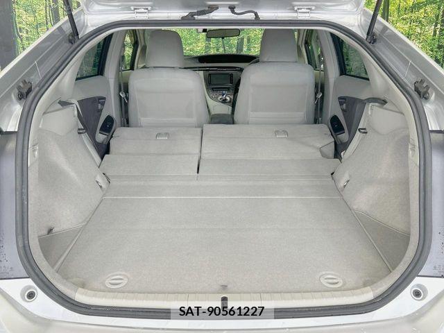Toyota PRIUS 2009-11 8037734-9