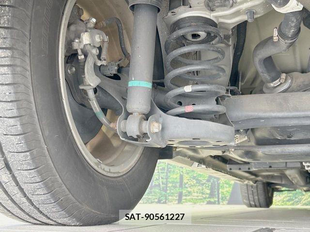 Toyota PRIUS 2009-11 8037734-19