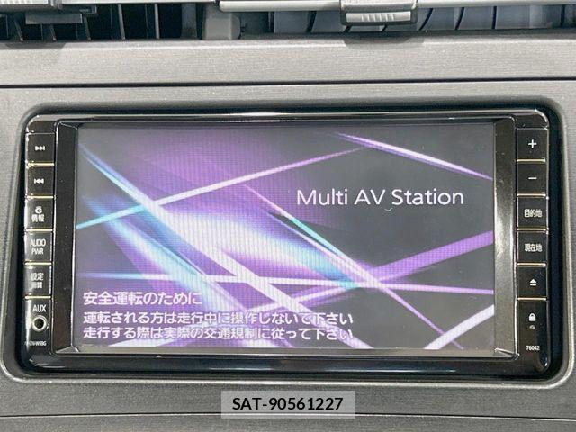 Toyota PRIUS 2009-11 8037734-2