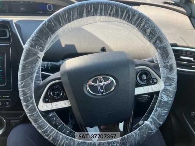 Toyota PRIUS 2018-01 8037697-14