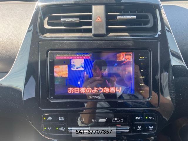 Toyota PRIUS 2018-01 8037697-20