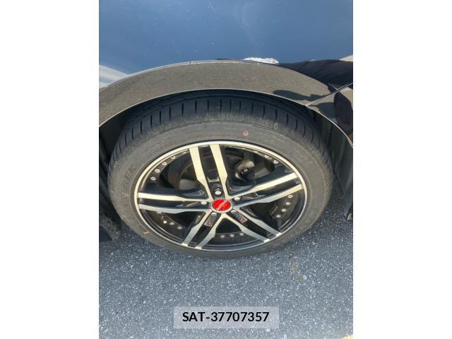 Toyota PRIUS 2018-01 8037697-7