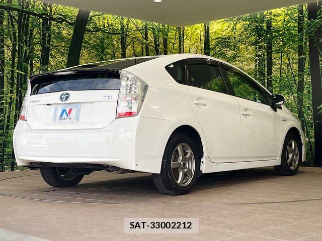 Toyota PRIUS 2011-07 8037724-16