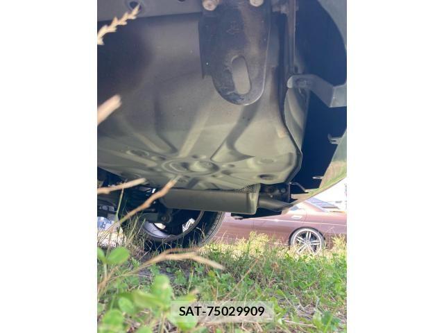 Toyota PRIUS 2011-06 8037756-23
