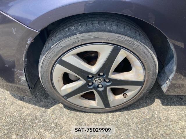 Toyota PRIUS 2011-06 8037756-7