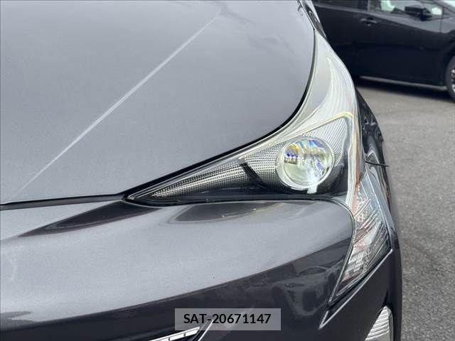 Toyota PRIUS 2018-07 8037673-10