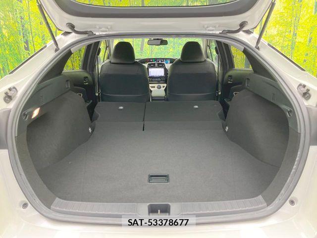 Toyota PRIUS 2017-03 8037666-9
