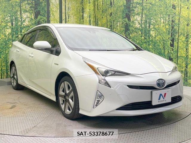 Toyota PRIUS 2017-03 8037666-15