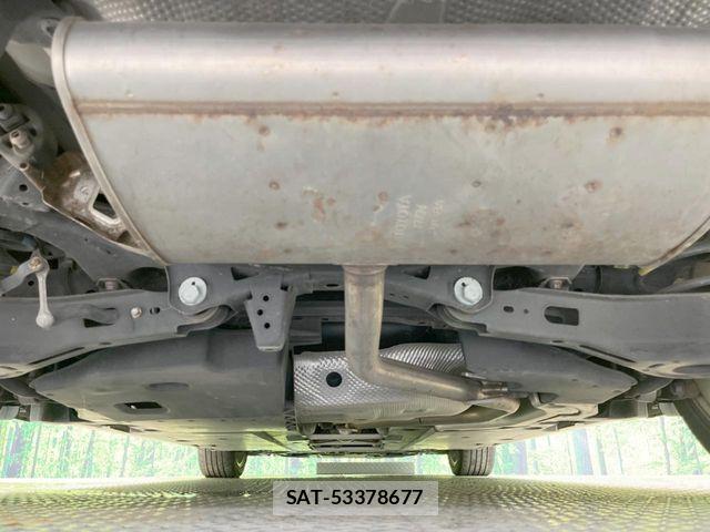 Toyota PRIUS 2017-03 8037666-18