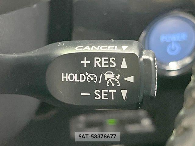Toyota PRIUS 2017-03 8037666-5