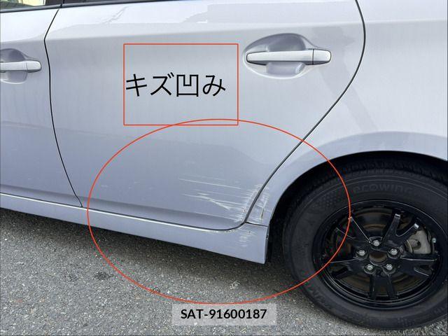 Toyota PRIUS 2012-10 8037709-10
