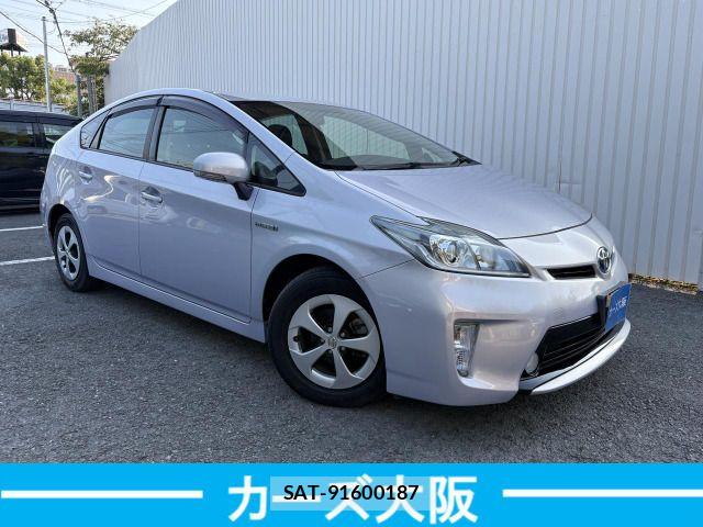Toyota PRIUS 2012-10 8037709-1