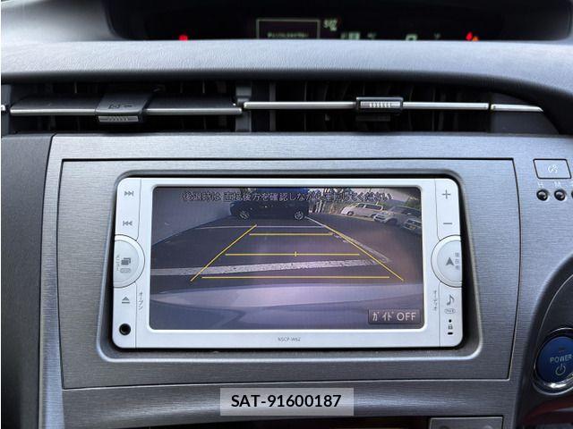 Toyota PRIUS 2012-10 8037709-8