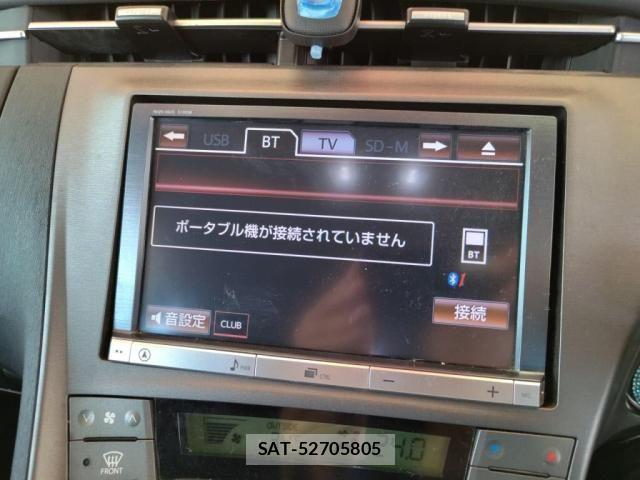 Toyota PRIUS 2015-08 8037694-18