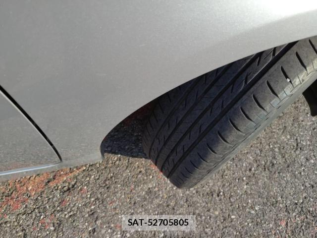 Toyota PRIUS 2015-08 8037694-27