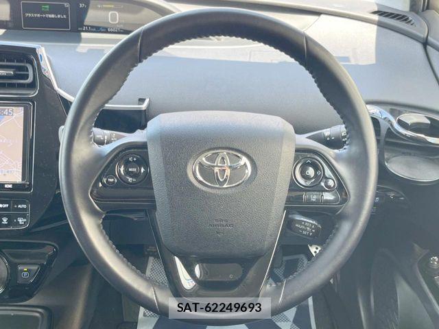 Toyota PRIUS 2022-03 8037661-10