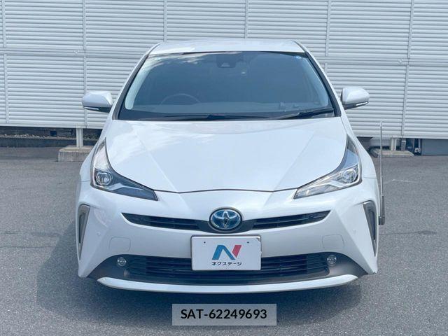 Toyota PRIUS 2022-03 8037661-13