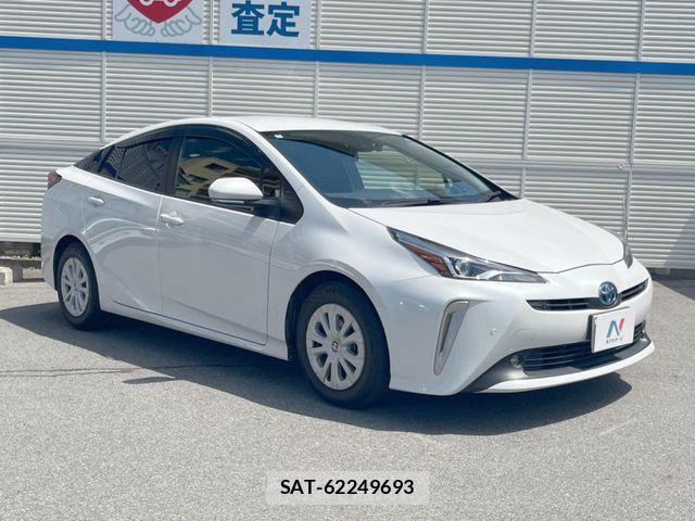 Toyota PRIUS 2022-03 8037661-15