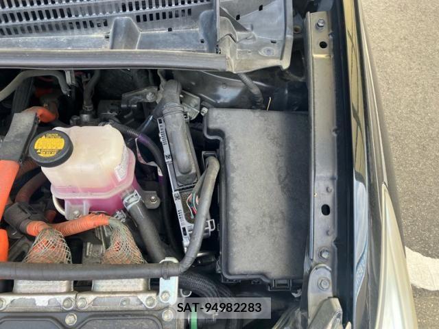 Toyota PRIUS 2011-10 8037758-11