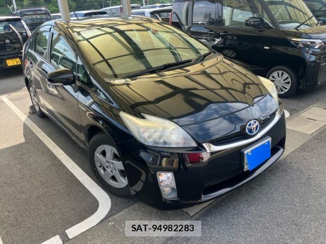 Toyota PRIUS 2011-10 8037758-2