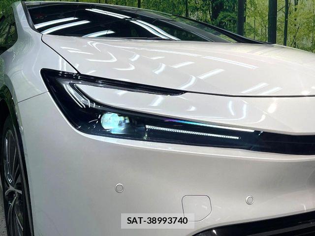 Toyota PRIUS 2023-12 8037634-11