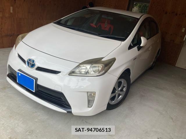Toyota PRIUS 2013-03 8037741-0