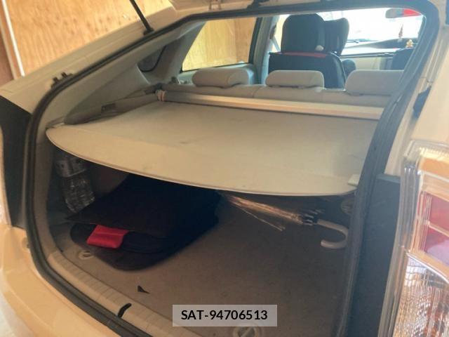 Toyota PRIUS 2013-03 8037741-14
