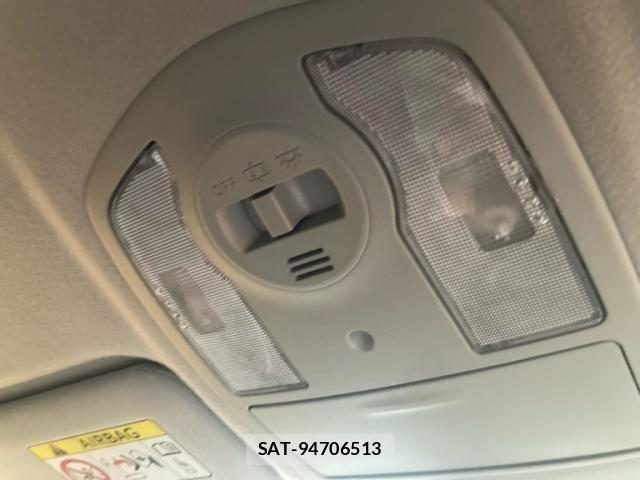 Toyota PRIUS 2013-03 8037741-21