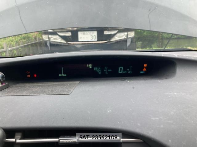 Toyota PRIUS 2012-09 8037739-17