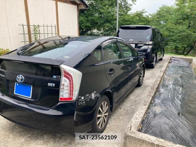 Toyota PRIUS 2012-09 8037739-4