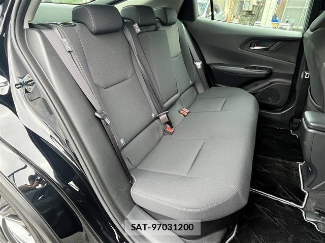 Toyota PRIUS 2025-04 8037642-15