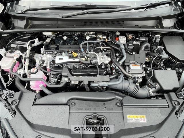 Toyota PRIUS 2025-04 8037642-19