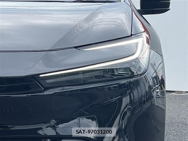 Toyota PRIUS 2025-04 8037642-26