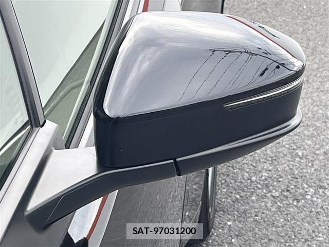 Toyota PRIUS 2025-04 8037642-29