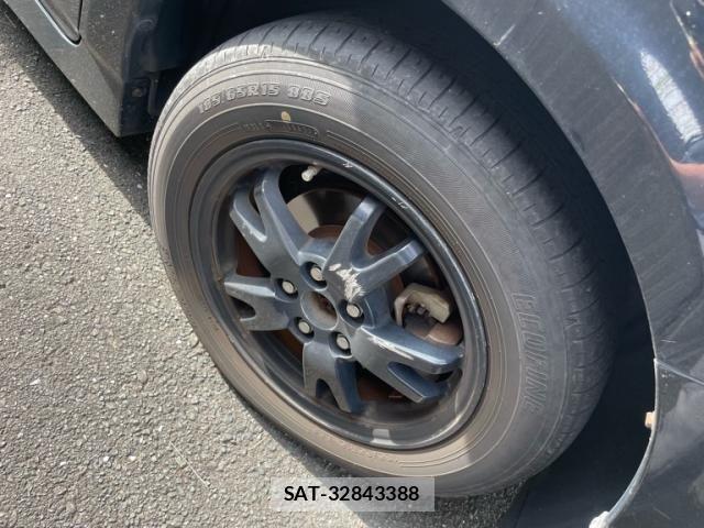 Toyota PRIUS 2014-04 8037752-4