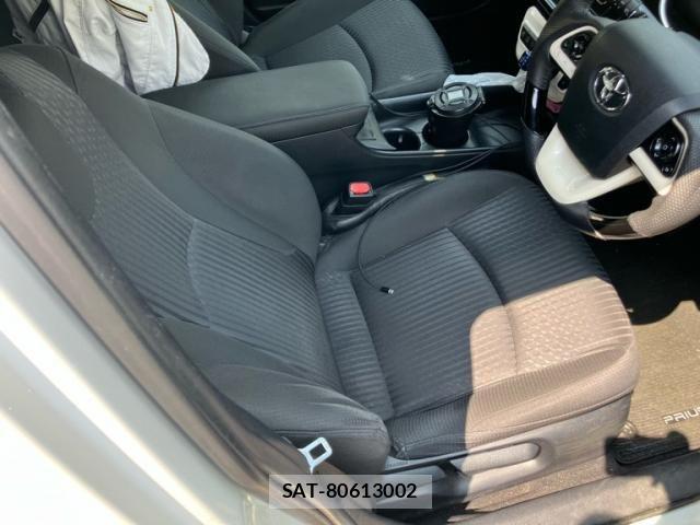 Toyota PRIUS 2016-03 8037700-9