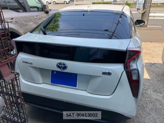 Toyota PRIUS 2016-03 8037700-3