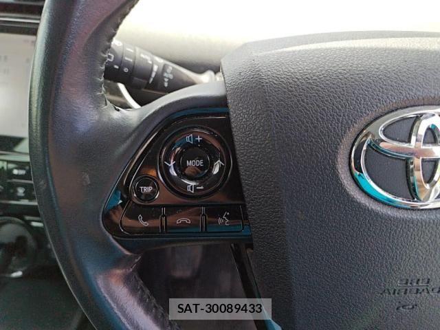 Toyota PRIUS 2021-08 8037658-14