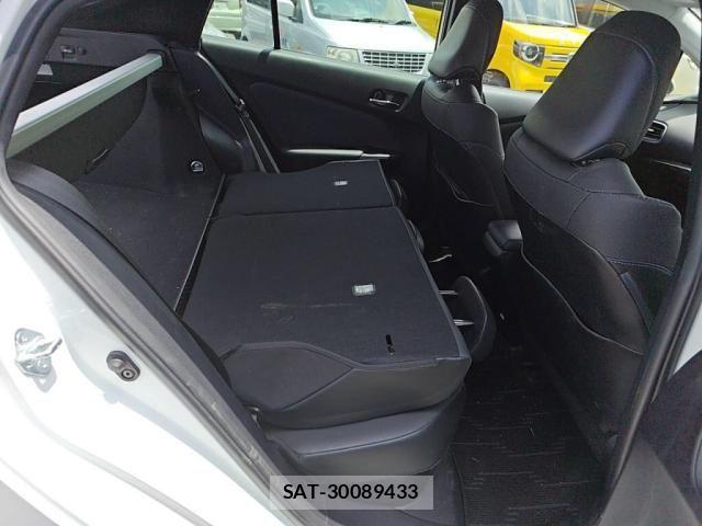 Toyota PRIUS 2021-08 8037658-22