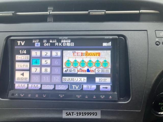 Toyota PRIUS 2011-12 8037748-21